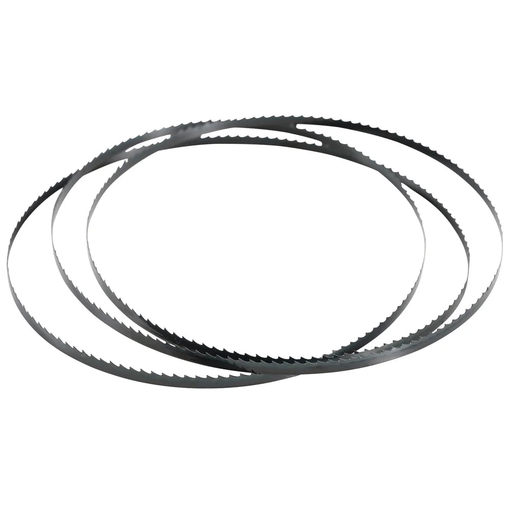 Two circular saw blades on a white background｜card